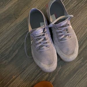 Nike 8.5 Tennis shoe